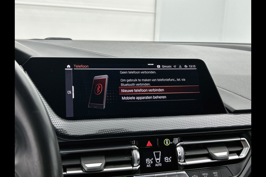 BMW 1-serie 118i Executive Edition Sport (NAVIGATIE, LED, SPORTSTOELEN, PDC, GOED ONDERHOUDEN)