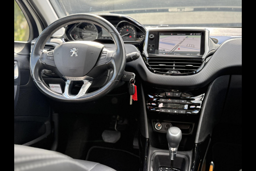 Peugeot 2008 1.2 PureTech Allure 2e Eigenaar,110pk,Dealer Onderhouden,Pano,Navi,Halfleder,Clima,Cruise,Camera,Distributie riem v.v. bij 30.849,N.A.P,Pdc V+A,Lm velgen,APK tot 07-2026