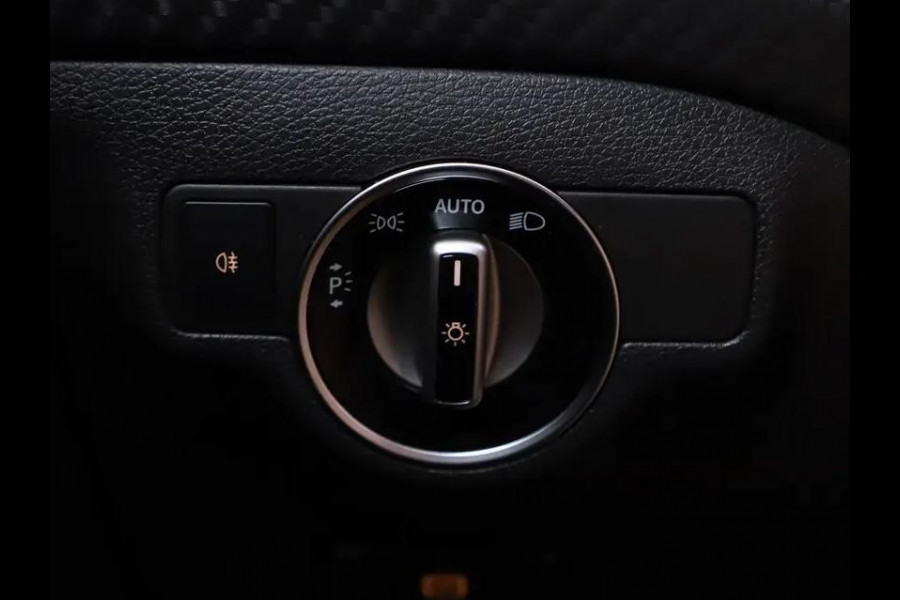 Mercedes-Benz A-Klasse 200 AMG Night Pano Navi Cruise Camera NAP