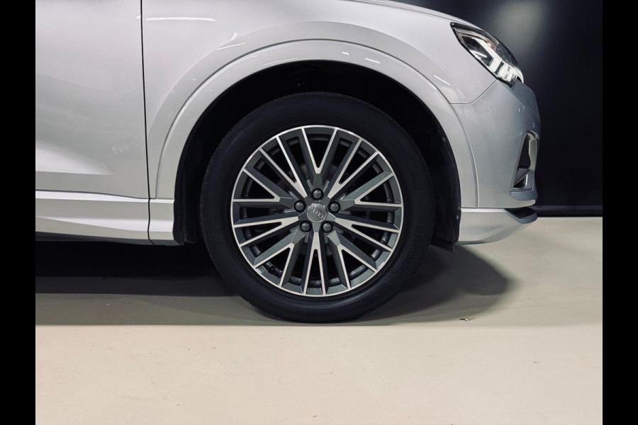 Audi Q3 35 TFSI Pro Line, Matrix Led, Virtual Cockpit, ACC, Blind Spot, Apple Carplay, Clima, PDC, S-Line Velg 19", Onderhouden