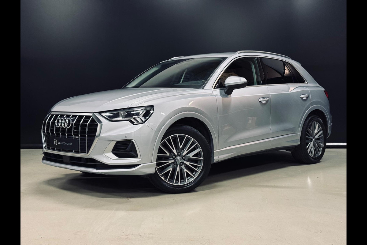 Audi Q3 35 TFSI Pro Line, Matrix Led, Virtual Cockpit, ACC, Blind Spot, Apple Carplay, Clima, PDC, S-Line Velg 19", Onderhouden