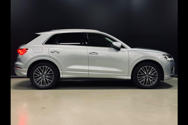 Audi Q3 35 TFSI Pro Line, Matrix Led, Virtual Cockpit, ACC, Blind Spot, Apple Carplay, Clima, PDC, S-Line Velg 19", Onderhouden