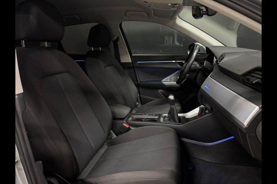 Audi Q3 35 TFSI Pro Line, Matrix Led, Virtual Cockpit, ACC, Blind Spot, Apple Carplay, Clima, PDC, S-Line Velg 19", Onderhouden