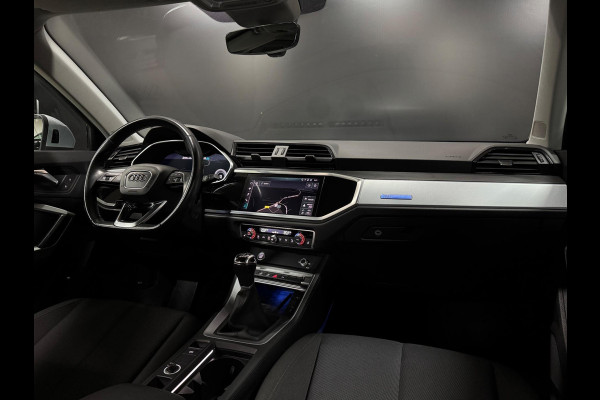 Audi Q3 35 TFSI Pro Line, Matrix Led, Virtual Cockpit, ACC, Blind Spot, Apple Carplay, Clima, PDC, S-Line Velg 19", Onderhouden