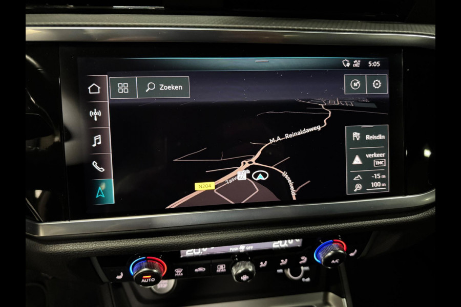 Audi Q3 35 TFSI Pro Line, Matrix Led, Virtual Cockpit, ACC, Blind Spot, Apple Carplay, Clima, PDC, S-Line Velg 19", Onderhouden