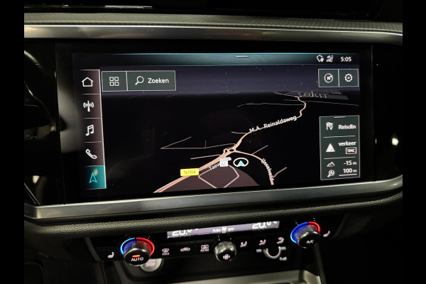 Audi Q3 35 TFSI Pro Line, Matrix Led, Virtual Cockpit, ACC, Blind Spot, Apple Carplay, Clima, PDC, S-Line Velg 19", Onderhouden