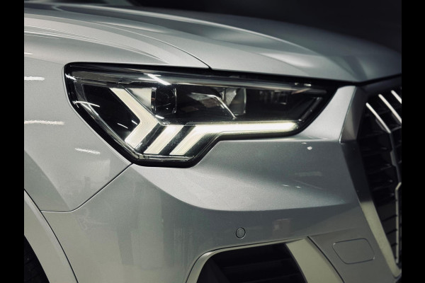 Audi Q3 35 TFSI Pro Line, Matrix Led, Virtual Cockpit, ACC, Blind Spot, Apple Carplay, Clima, PDC, S-Line Velg 19", Onderhouden