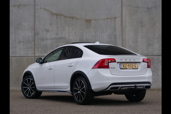 Volvo S60 Cross Country 2.0 D4 Nordic+ | NL Auto | schuifdak | leder | trekhaak..