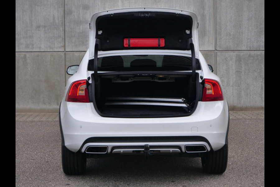 Volvo S60 Cross Country 2.0 D4 Nordic+ | NL Auto | schuifdak | leder | trekhaak..