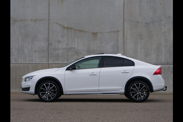 Volvo S60 Cross Country 2.0 D4 Nordic+ | NL Auto | schuifdak | leder | trekhaak..