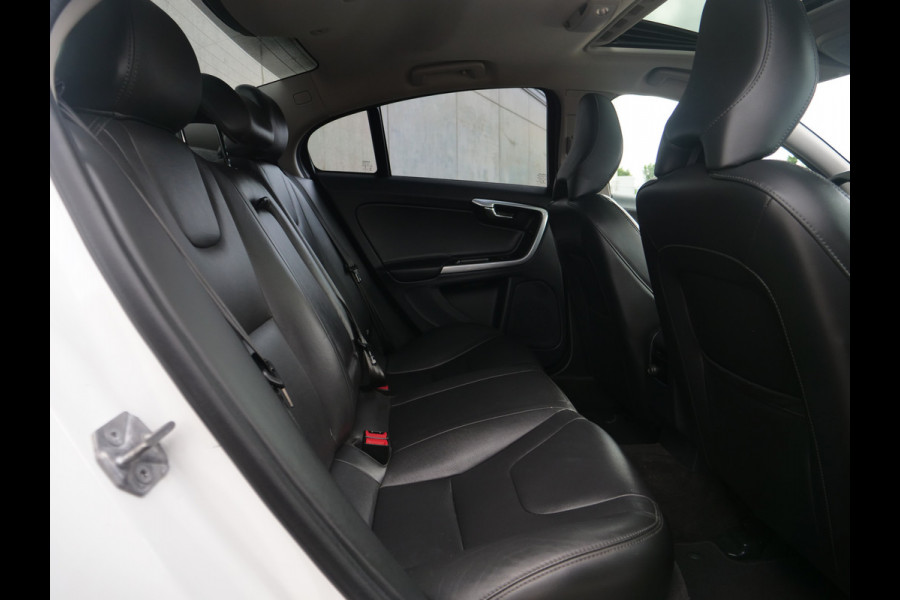 Volvo S60 Cross Country 2.0 D4 Nordic+ | NL Auto | schuifdak | leder | trekhaak..