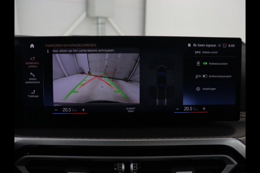 BMW 3-serie 320e M Sport | Schuifdak | Trekhaak | Leder/Alcantara | Camera | Stoel & stuurverwarming | Carplay | Sfeerverlichting | Sportstoelen | Adaptief LED | Navigatie | Park Assist | Widescreen Display | PHEV | Plug In