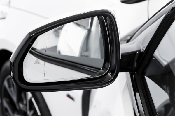 BMW 1-serie 120 M Sport - Automaat | Dig. Cockpit | Adapt. Cruise | Harman/Kardon | Stoelverw. | PDC | Camera | NAV + App. Connect | ECC | DAB | LM 18" | 9351