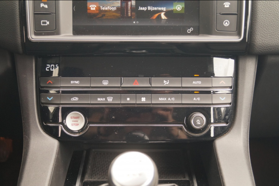 Jaguar F-Pace 2.0d 180pk AWD Prestige -LEER-NAVI-CAM-ECC-