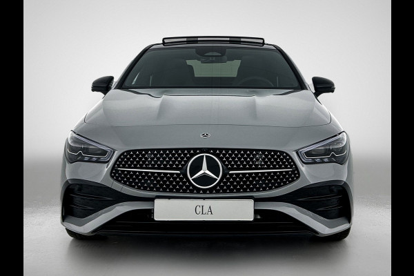 Mercedes-Benz CLA-Klasse 180 Business Solution AMG | AMG Line Plus pakket | Antidiefstalpakket GUARD 360° Plus | Multibeam LED | Smartphone-integratie | Head-up display | 	Parkeerpakket met 360°-camera |
