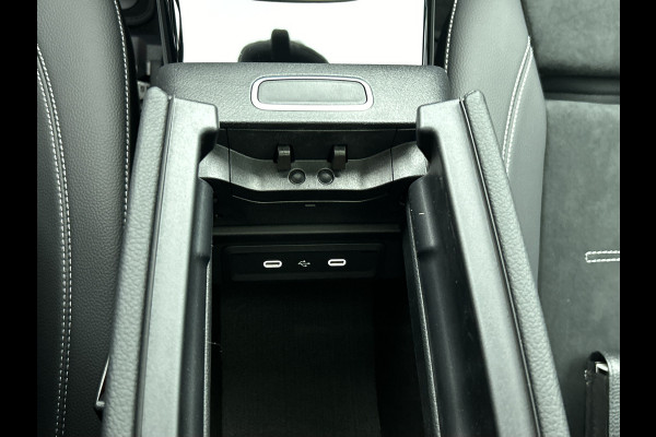 Mercedes-Benz CLA-Klasse 180 Business Solution AMG | AMG Line Plus pakket | Antidiefstalpakket GUARD 360° Plus | Multibeam LED | Smartphone-integratie | Head-up display | 	Parkeerpakket met 360°-camera |