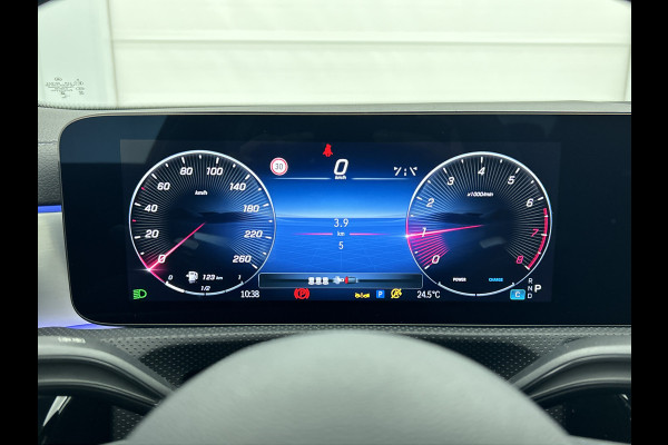 Mercedes-Benz CLA-Klasse 180 Business Solution AMG | AMG Line Plus pakket | Antidiefstalpakket GUARD 360° Plus | Multibeam LED | Smartphone-integratie | Head-up display | 	Parkeerpakket met 360°-camera |