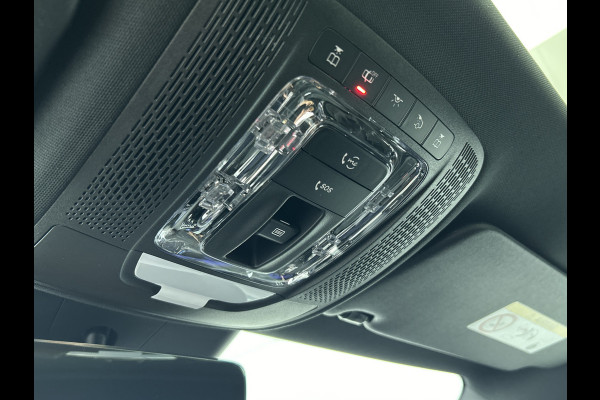 Mercedes-Benz CLA-Klasse 180 Business Solution AMG | AMG Line Plus pakket | Antidiefstalpakket GUARD 360° Plus | Multibeam LED | Smartphone-integratie | Head-up display | 	Parkeerpakket met 360°-camera |