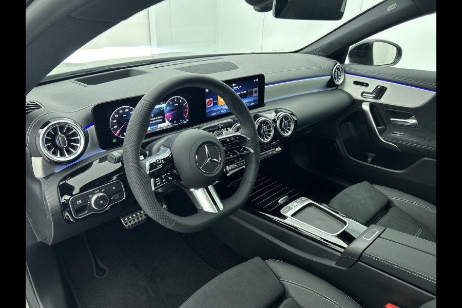Mercedes-Benz CLA-Klasse 180 Business Solution AMG | AMG Line Plus pakket | Antidiefstalpakket GUARD 360° Plus | Multibeam LED | Smartphone-integratie | Head-up display | 	Parkeerpakket met 360°-camera |