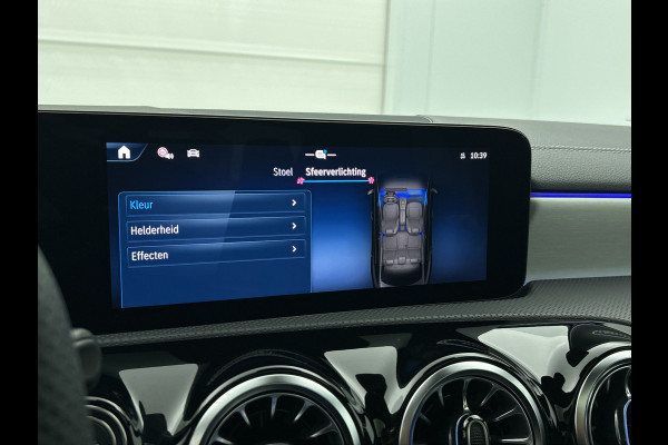Mercedes-Benz CLA-Klasse 180 Business Solution AMG | AMG Line Plus pakket | Antidiefstalpakket GUARD 360° Plus | Multibeam LED | Smartphone-integratie | Head-up display | 	Parkeerpakket met 360°-camera |