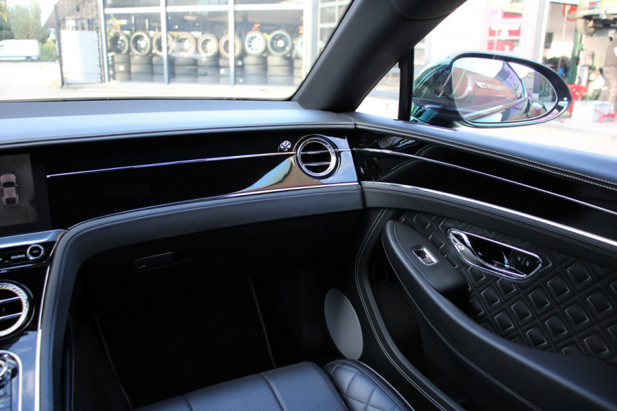 Bentley Continental GT 6.0 W12 | Massage | Camera V+A | Lederen Hemel | Apple CarPlay |
