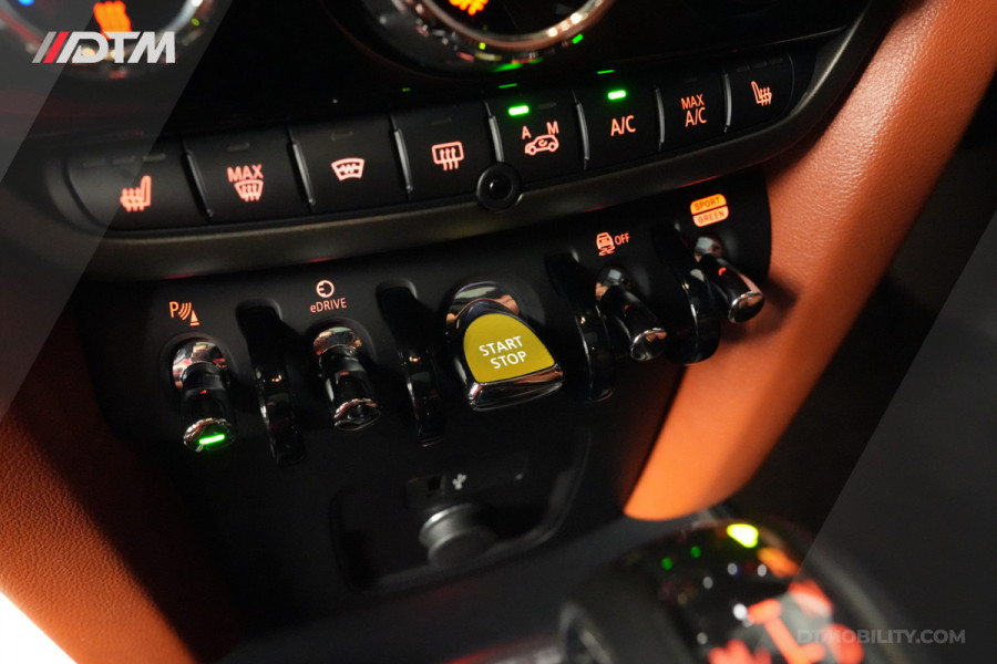 MINI Countryman 2.0 Cooper S E ALL4 Northwood Edition | Panoramadak | Chester Leder | Stoelverwaming |