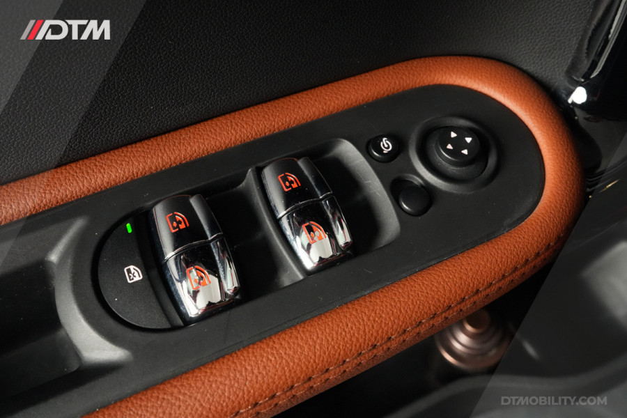MINI Countryman 2.0 Cooper S E ALL4 Northwood Edition | Panoramadak | Chester Leder | Stoelverwaming |