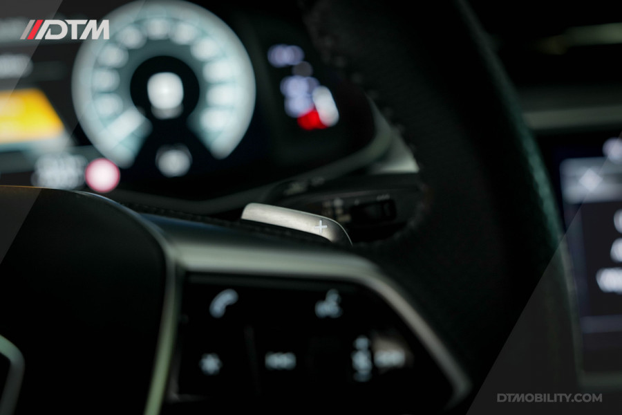 Audi A6 Limousine 55TFSIe Quattro Competition | Head Up | Sfeerverlichting | B&O | Panoramadak