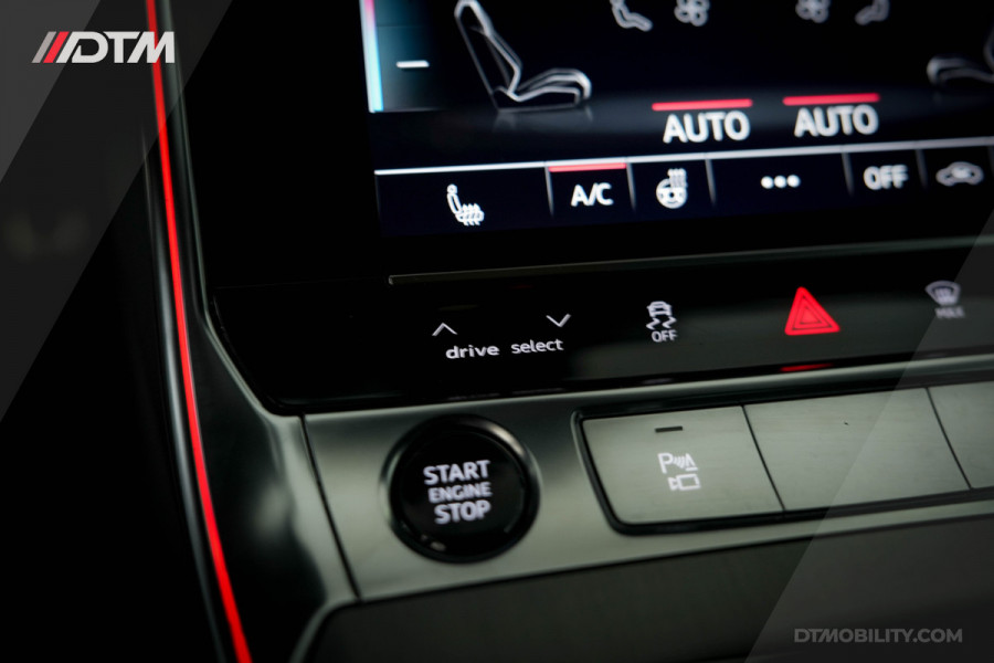 Audi A6 Limousine 55TFSIe Quattro Competition | Head Up | Sfeerverlichting | B&O | Panoramadak