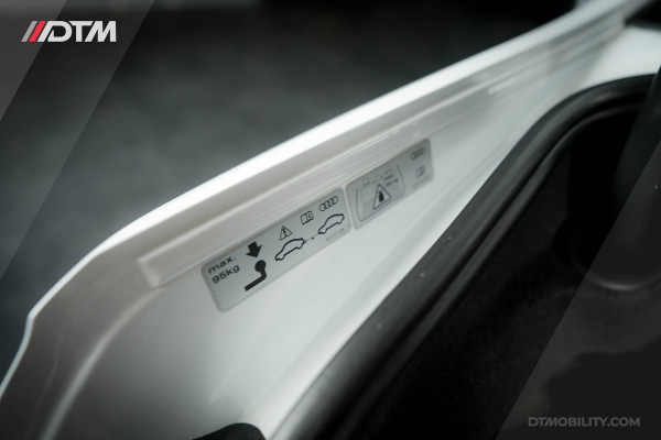 Audi A6 Limousine 55TFSIe Quattro Competition | Head Up | Sfeerverlichting | B&O | Panoramadak