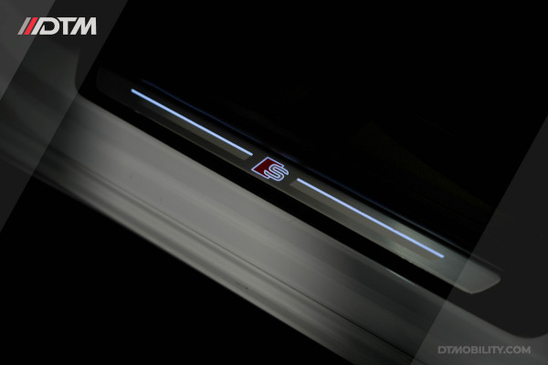 Audi A6 Limousine 55TFSIe Quattro Competition | Head Up | Sfeerverlichting | B&O | Panoramadak