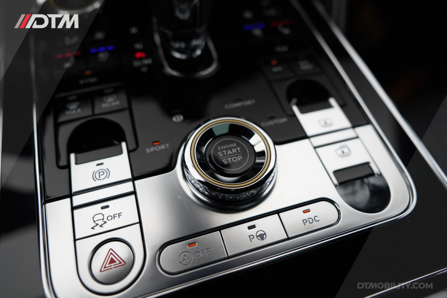 Bentley Flying Spur 6.0 W12 Mulliner | €392K NEW | BTW |