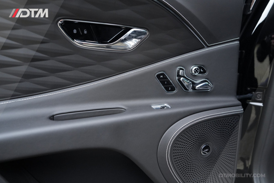 Bentley Flying Spur 6.0 W12 Mulliner | €392K NEW | BTW |