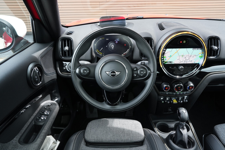 MINI Countryman 2.0 Cooper S E ALL4 Northwood | Panoramadak | Head-Up Display | Apple CarPlay |