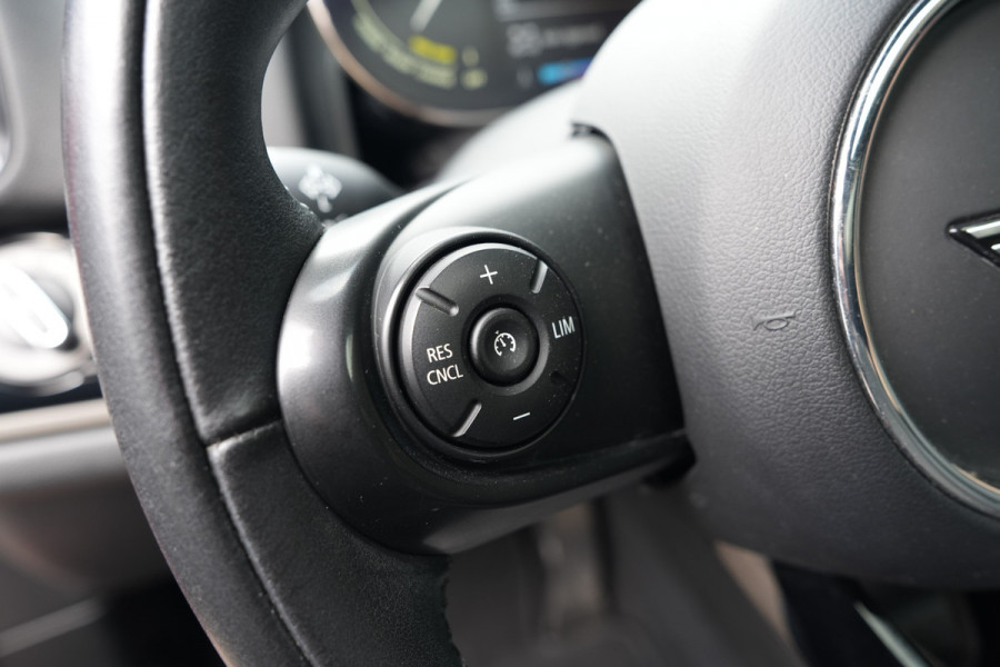 MINI Countryman 2.0 Cooper S E ALL4 Northwood | Panoramadak | Head-Up Display | Apple CarPlay |