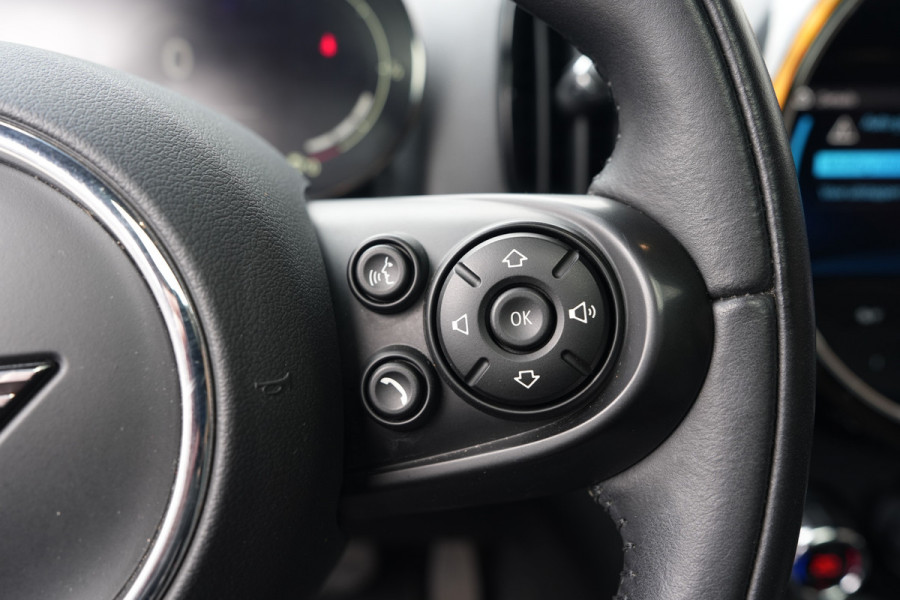 MINI Countryman 2.0 Cooper S E ALL4 Northwood | Panoramadak | Head-Up Display | Apple CarPlay |