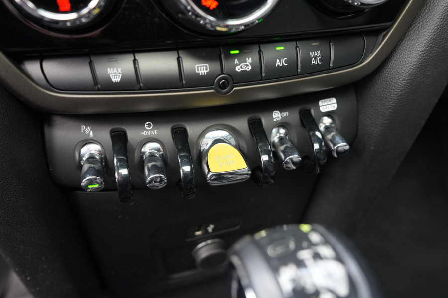 MINI Countryman 2.0 Cooper S E ALL4 Northwood | Panoramadak | Head-Up Display | Apple CarPlay |