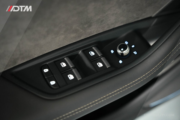 Audi A4 Avant 2.9 TFSI RS 4 quattro | Keramisch | B&O | Panorama | Carbon
