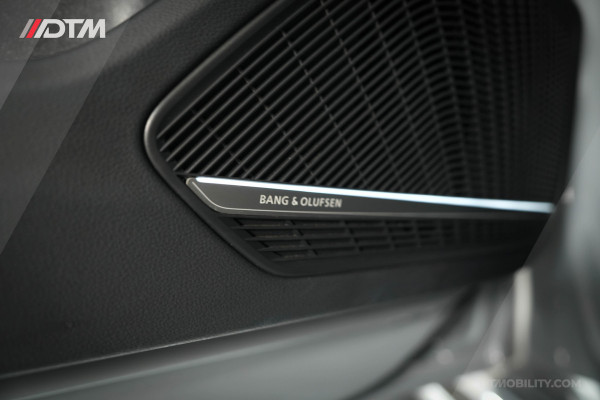 Audi A4 Avant 2.9 TFSI RS 4 quattro | Keramisch | B&O | Panorama | Carbon