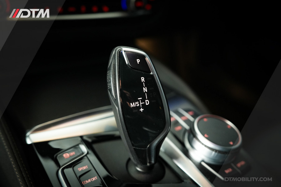 BMW 5 Serie Touring Dealer O.H. | 530i High Ex. M-Sport | | Pano | Harman Kardon | Laser