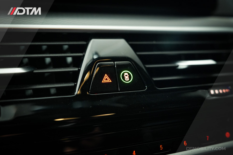 BMW 5 Serie Touring Dealer O.H. | 530i High Ex. M-Sport | | Pano | Harman Kardon | Laser