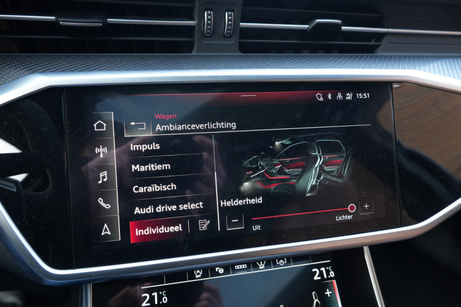 Audi RS6 Avant 4.0 TFSI | B&O 3D | Akrapovic | 4WS | VOL | Audi RS6 Avant 4.0 TFSI | B&O 3D | Akrapovic | 4WS | VOL |