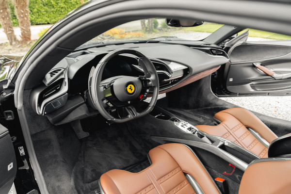 Ferrari SF90 Stradale 4.0 V8 | Assetto Fiorano | Daytona Racing seats |