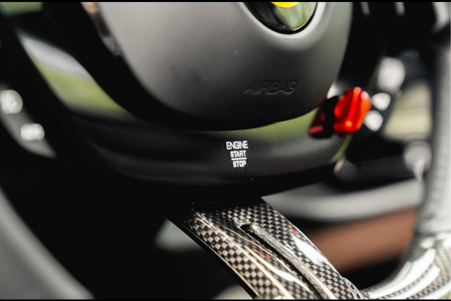 Ferrari SF90 Stradale 4.0 V8 | Assetto Fiorano | Daytona Racing seats |