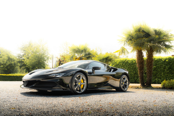 Ferrari SF90 Stradale 4.0 V8 | Assetto Fiorano | Daytona Racing seats |