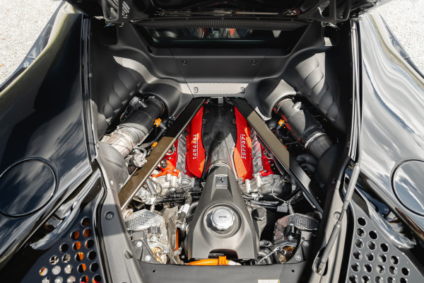 Ferrari SF90 Stradale 4.0 V8 | Assetto Fiorano | Daytona Racing seats |