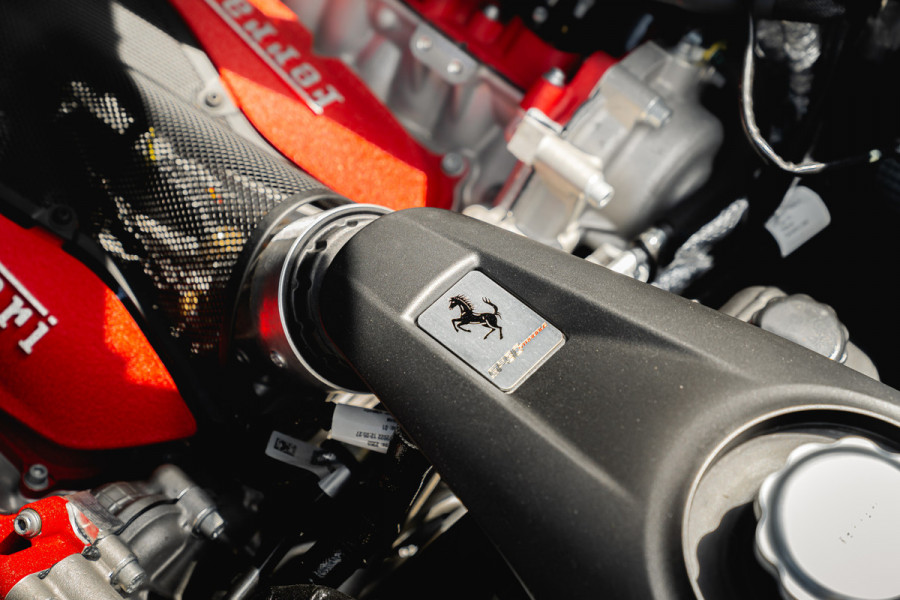 Ferrari SF90 Stradale 4.0 V8 | Assetto Fiorano | Daytona Racing seats |