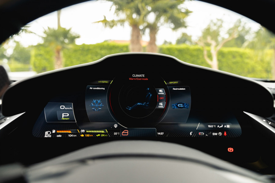 Ferrari SF90 Stradale 4.0 V8 | Assetto Fiorano | Daytona Racing seats |
