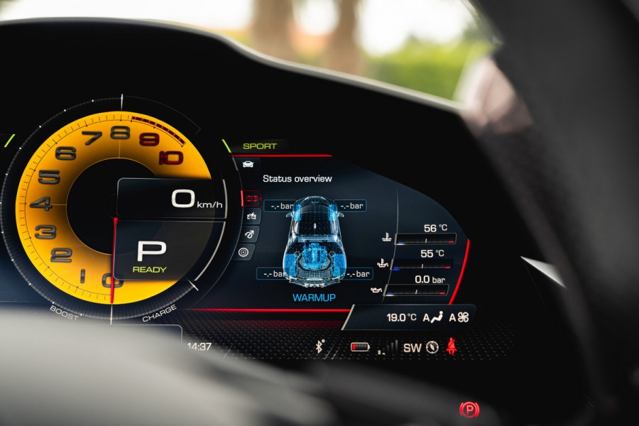 Ferrari SF90 Stradale 4.0 V8 | Assetto Fiorano | Daytona Racing seats |