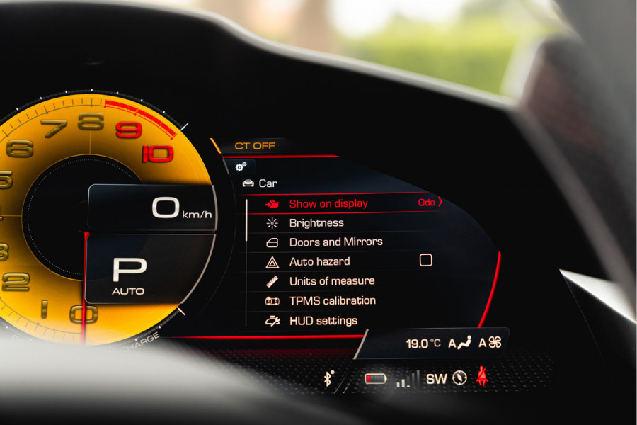 Ferrari SF90 Stradale 4.0 V8 | Assetto Fiorano | Daytona Racing seats |
